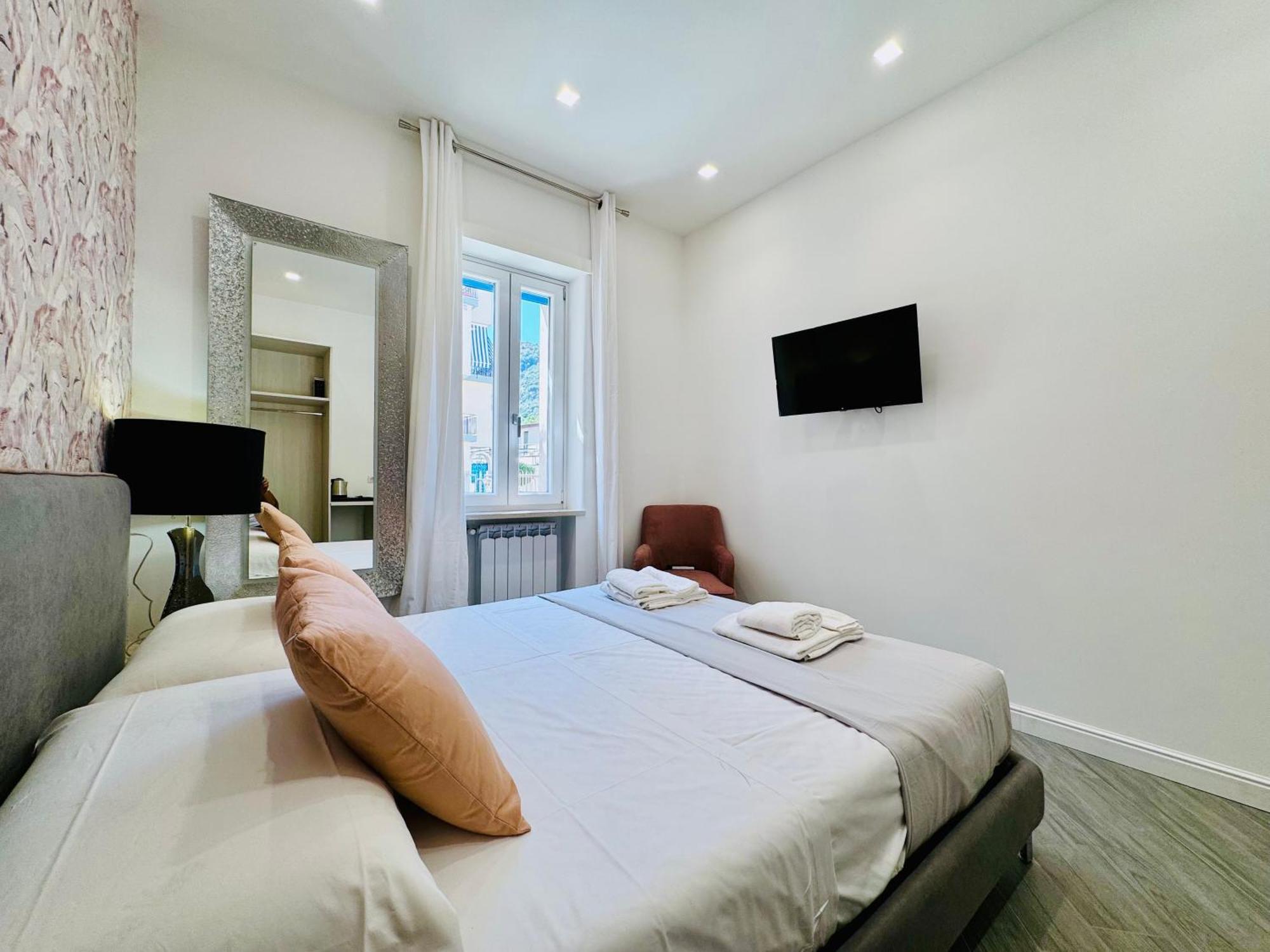Yourhome - Santa Lucia Rooms Соренто Екстериор снимка