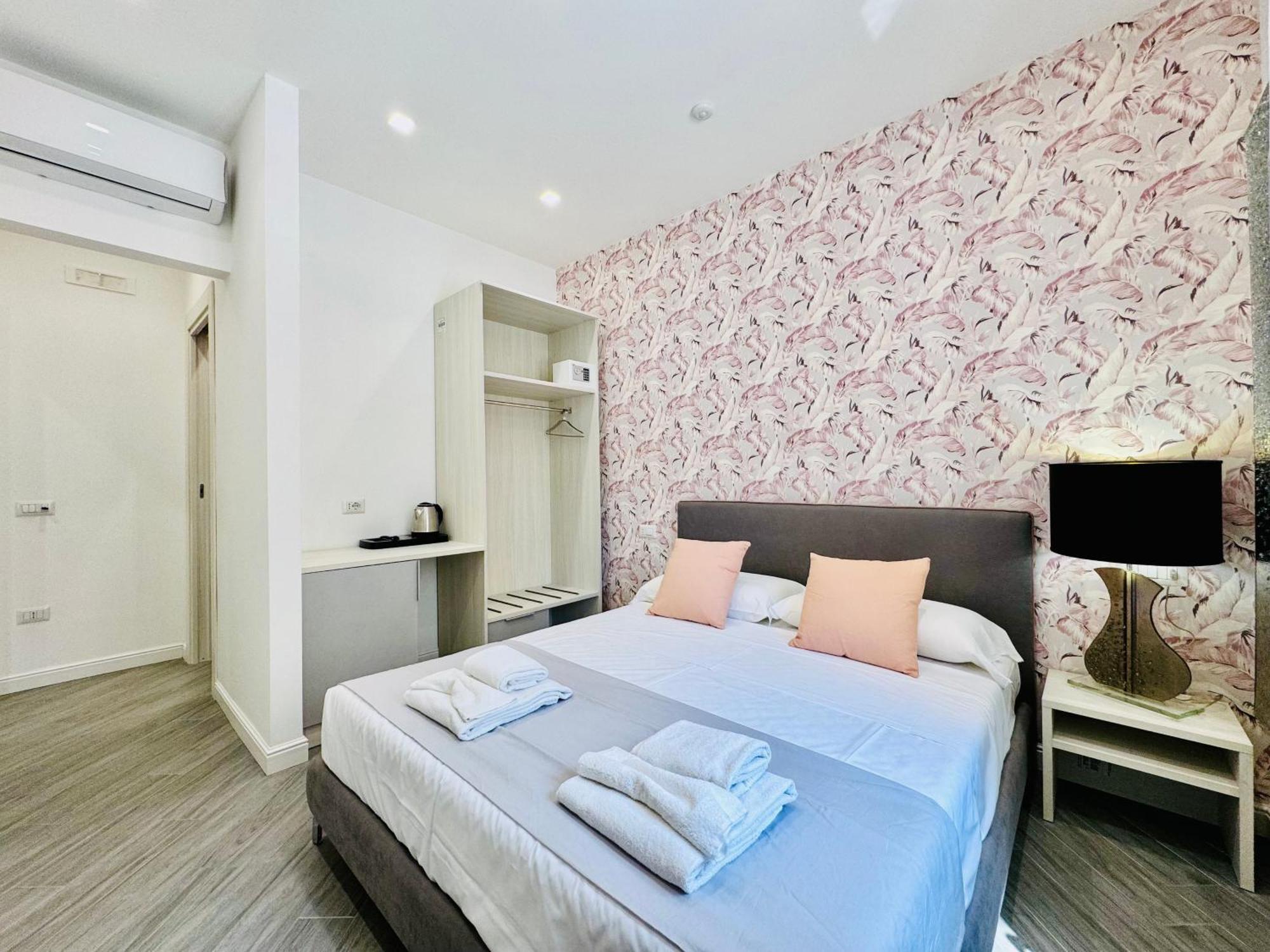 Yourhome - Santa Lucia Rooms Соренто Екстериор снимка